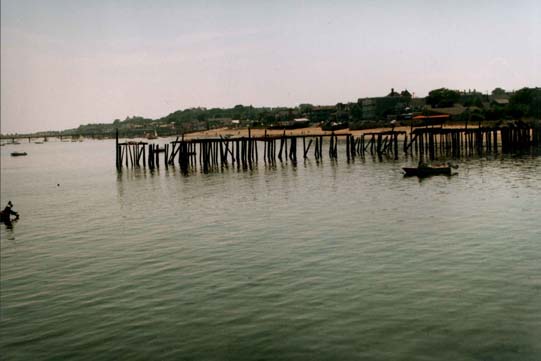 provincetown_pier.jpg
